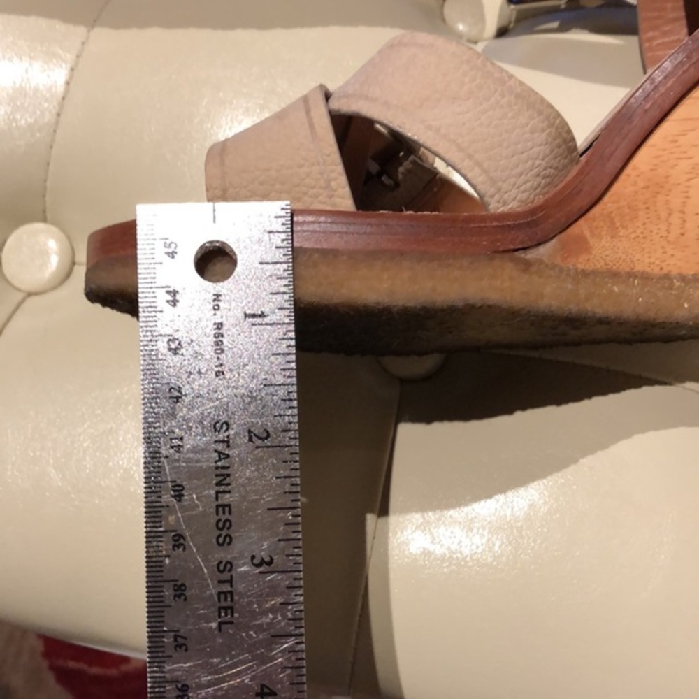 Vince Camuto Signature VI-CADANA genuine Leather wood wedge, size 8.5 - Picture 9 of 14